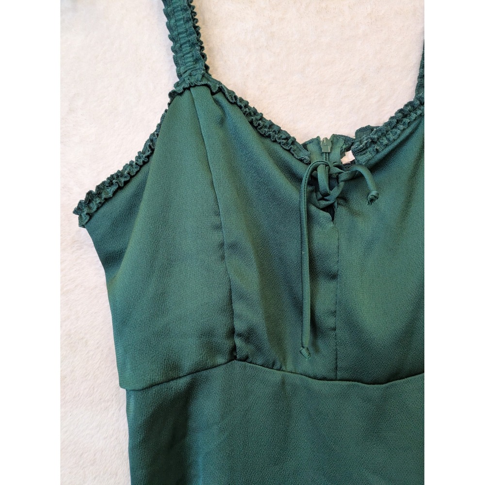 Lottie Moss‎ Mini Dress Women's Medium Green Ruffle Hem Smocked Back Tie Front - Picture 3 of 10